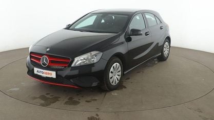 Usata Mercedes A180 122 CV (89 kW) 2015 Nero Berlina