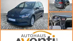 Grau Gebraucht 2024 VW Touran Comfortline Van / Kleinbus | 31.295 € (Fairer Preis)