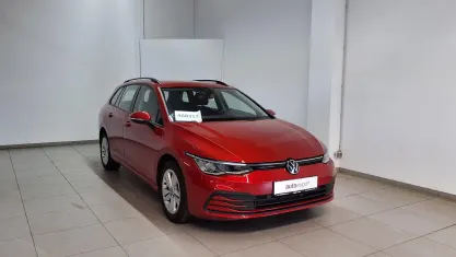 Brugt VW Golf VIII Life 110 HK (80 kW) 2023 Rød Stationcar