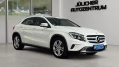 Mercedes GLA220
