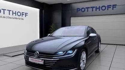 Gebraucht VW Arteon Elegance 150 PS (110 kW) 2018 Schwarz Kleinwagen