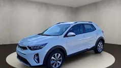 Schneeweiß Gebraucht 2024 Kia Stonic Vision SUV | 16.980 € (Guter Preis)