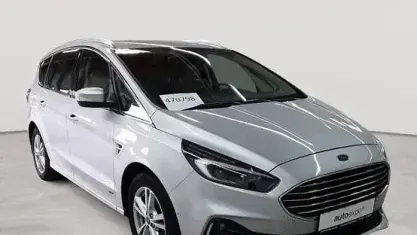 Gebraucht Ford S-MAX Titanium 190 PS (139 kW) 2022 Polarsilber metallic Van / Kleinbus