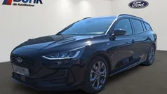 Agate black Gebraucht 2024 Ford Focus ST-Line Limousine | 27.980 € (Fairer Preis)