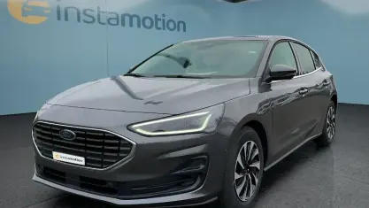 Neu Ford Focus Titanium 155 PS (114 kW) 2025 Schwarz Limousine