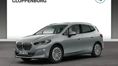 Grau Neu 2025 BMW 220 Active Tourer Luxury Line Van / Kleinbus | 41.950 € (Fairer Preis)