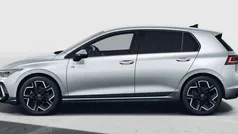 Gebraucht 2025 VW Golf VIII R-line Limousine | 35.288 € (Fairer Preis)