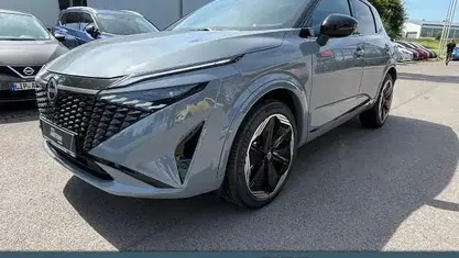 Gebraucht Nissan Qashqai Comfort 158 PS (116 kW) 2024 Xex  ceramic grey/ black SUV