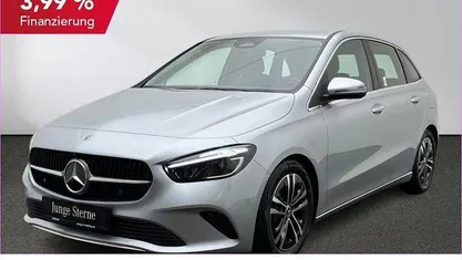 Gebraucht Mercedes B200 Advanced 163 PS (119 kW) 2025 Lack hightechsilber Van / Kleinbus