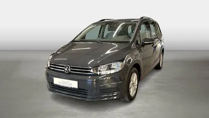Grau Gebraucht 2022 VW Touran Comfortline Van / Kleinbus | 25.820 € (Superpreis)