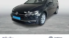 Deep black perleffekt Gebraucht 2019 VW Golf VII Comfortline Kombi | 18.990 € (Fairer Preis)