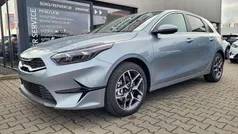 Lunar silber Neu 2025 Kia Ceed Limousine | 26.790 € (Fairer Preis)