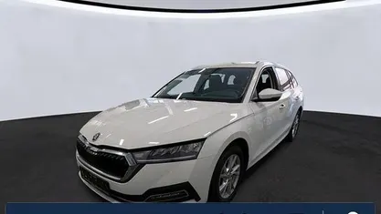 Gebraucht Skoda Octavia Style 116 PS (85 kW) 2023 Candyweiss Kombi