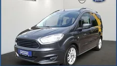 Grau grau Gebraucht 2017 Ford Tourneo Courier Titanium Van / Kleinbus | 11.995 € (Fairer Preis)