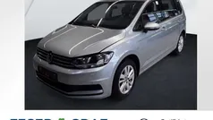 Oyster silver metallic Gebraucht 2024 VW Touran Comfortline Van / Kleinbus | 29.840 € (Guter Preis)