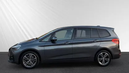 Grau Gebraucht 2022 BMW 218 Gran Tourer Sport Line Van / Kleinbus | 18.998 € (Fairer Preis)