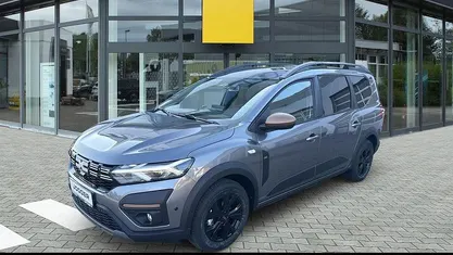 Neu Dacia Jogger Extreme 101 PS (74 kW) 2025 Dolomitgrau (grau) Van / Kleinbus