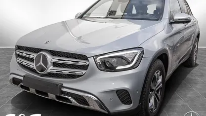 Gebraucht Mercedes GLC200 197 PS (144 kW) 2021 Metalliclack hightechsilber SUV