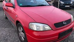 Rot Gebraucht 2001 Opel Astra Comfort Limousine | 1.488 € (Fairer Preis)