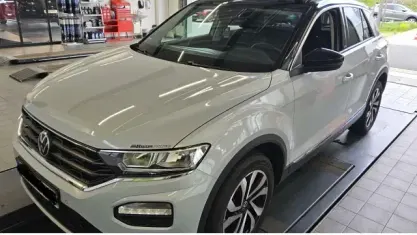 Gebraucht VW T-Roc Active 150 PS (110 kW) 2021 Weiss SUV