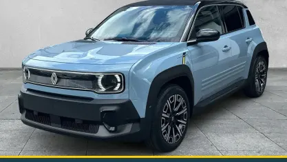 Gebraucht Renault 4 E-Tech Iconic 110 kW (150 PS) 2026 Blau SUV