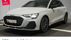 Gletscherweiß metallic Gebraucht 2024 Audi A3 Sportback S-Line Limousine | 42.880 € (Fairer Preis)