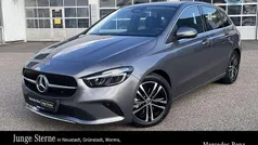 Gebraucht 2024 Mercedes B200 Progressive Van / Kleinbus | 32.990 € (Fairer Preis)