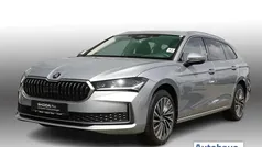 Pebble silber metallic (metallic) Gebraucht 2024 Skoda Superb Kombi | 39.970 € (Fairer Preis)