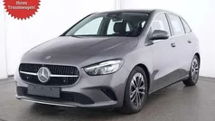 Metalliclack mountaingrau Gebraucht 2024 Mercedes B200 Van / Kleinbus | 32.555 € (Fairer Preis)