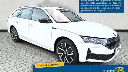 Neu Skoda Octavia SportLine 150 PS (110 kW) 2025 Moonwhite metallic Kombi