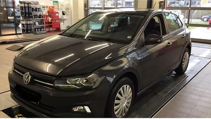 Grau Gebraucht 2019 VW Polo Comfortline Kleinwagen | 13.985 € (Fairer Preis)