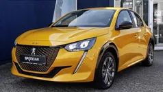 Gelb Gebraucht 2022 Peugeot e-208 Active Kleinwagen | 14.950 € (Guter Preis)
