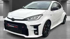 Weiß Gebraucht 2020 Toyota Yaris Limousine | 32.900 € (Fairer Preis)