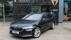 Ebony schwarz metallic Neu 2024 Skoda Superb Kombi | 37.950 € (Superpreis)