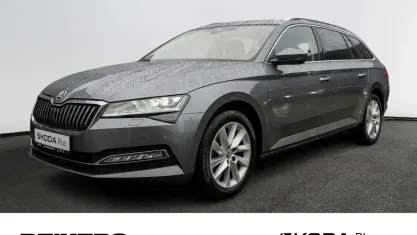 Gebraucht Skoda Superb Style 200 PS (147 kW) 2024 Grau Kombi