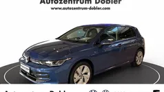 Gebraucht 2024 VW Golf VIII Life Limousine | 25.660 € (Fairer Preis)