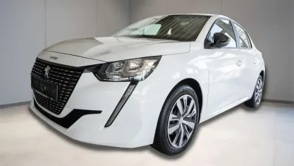 Usata Peugeot 208 Active 101 CV (74 kW) 2024 Bianco Utilitaria