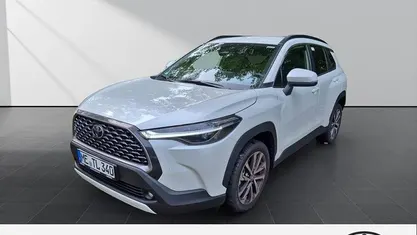 Gebraucht 2025 Toyota Corolla Cross Team SUV | 36.650 € (Fairer Preis)