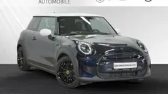 Schwarz Gebraucht 2023 Mini Cooper SE Kleinwagen | 20.555 € (Fairer Preis)