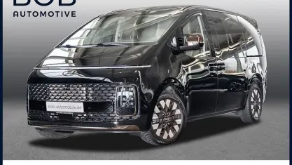 Gebraucht Hyundai Staria Signature 177 PS (130 kW) 2022 Abyss black (schwarz) Van / Kleinbus