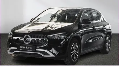 Gebraucht Mercedes GLA200 163 PS (119 kW) 2025 SUV
