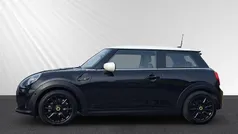 Schwarz Gebraucht 2022 Mini Cooper SE Kleinwagen | 19.990 € (Fairer Preis)