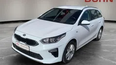 Weiß Gebraucht 2021 Kia Ceed Sportswagon 4 Kombi | 20.990 €