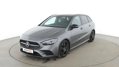Grau Gebraucht 2019 Mercedes B220 AMG line Van / Kleinbus | 24.660 € (Fairer Preis)