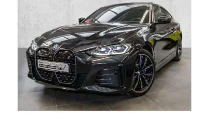 Gebraucht BMW i4 M Sport 210 kW (286 PS) 2023 Black sapphire Limousine