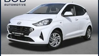 Gebraucht Hyundai i10 Select 67 PS (49 kW) 2023 Weiß Kleinwagen
