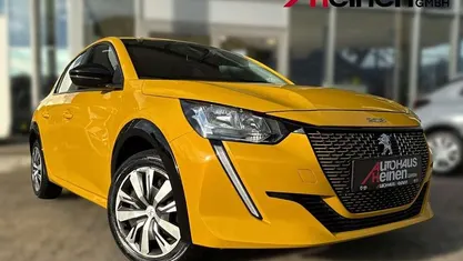 Gebraucht 2022 Peugeot 208 Active Kleinwagen | 15.900 € (Fairer Preis)