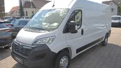 Grau Gebraucht 2023 Opel Movano Van | 33.500 € (Fairer Preis)