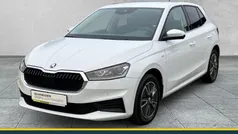 Weiß Gebraucht 2022 Skoda Fabia Tour Kleinwagen | 18.890 € (Fairer Preis)