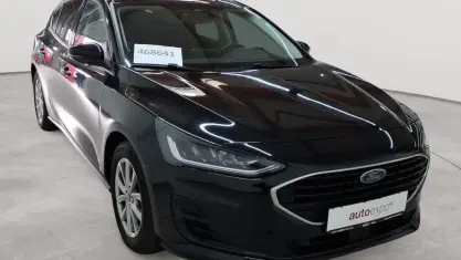 Gebraucht Ford Focus Cool & Connect 120 PS (88 kW) 2023 Agate black metallic Limousine